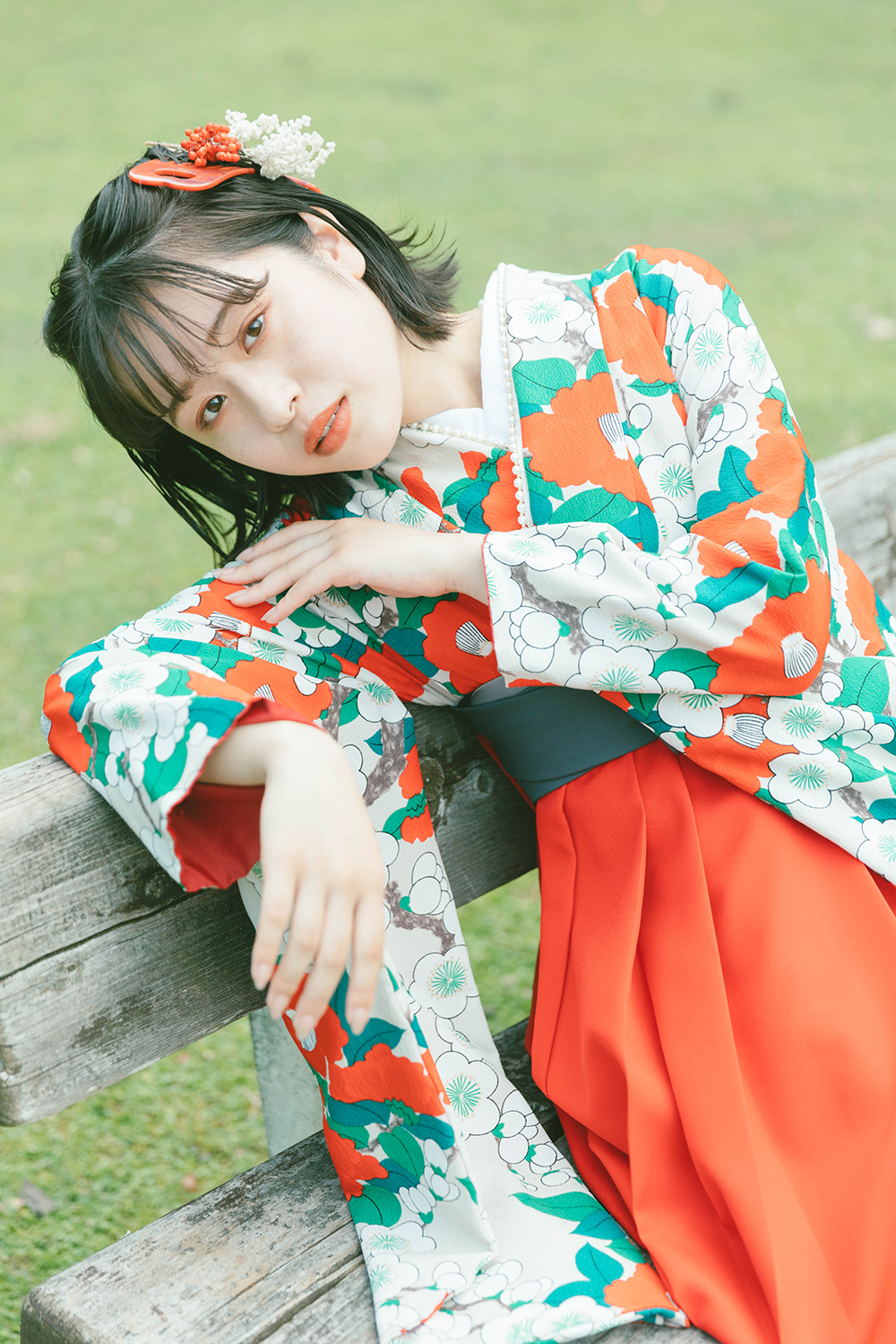 岡重 梅・椿 グレー x 赤 紐グレー×グレー