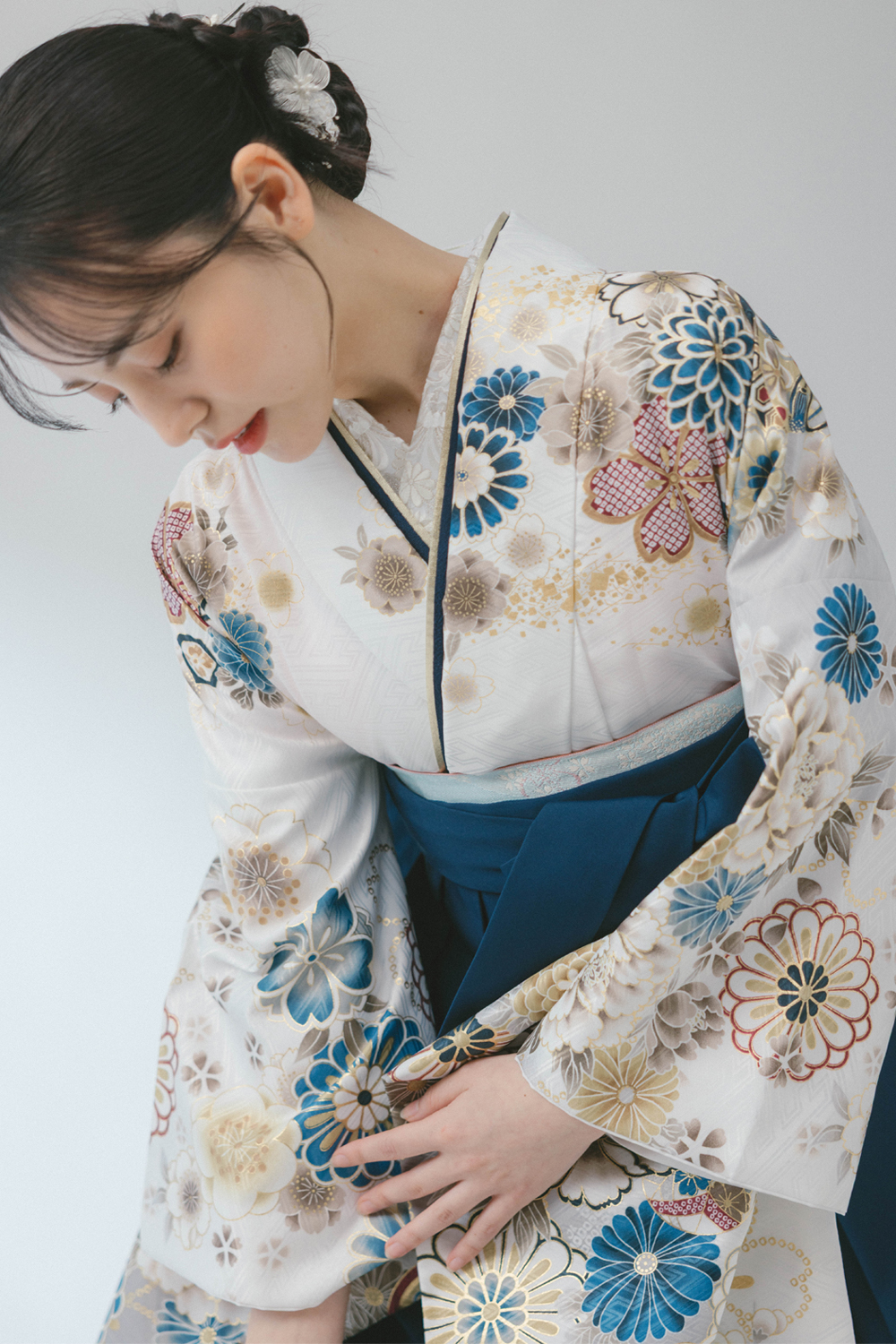 百花 京友禅 白 x 紺 桜刺繍