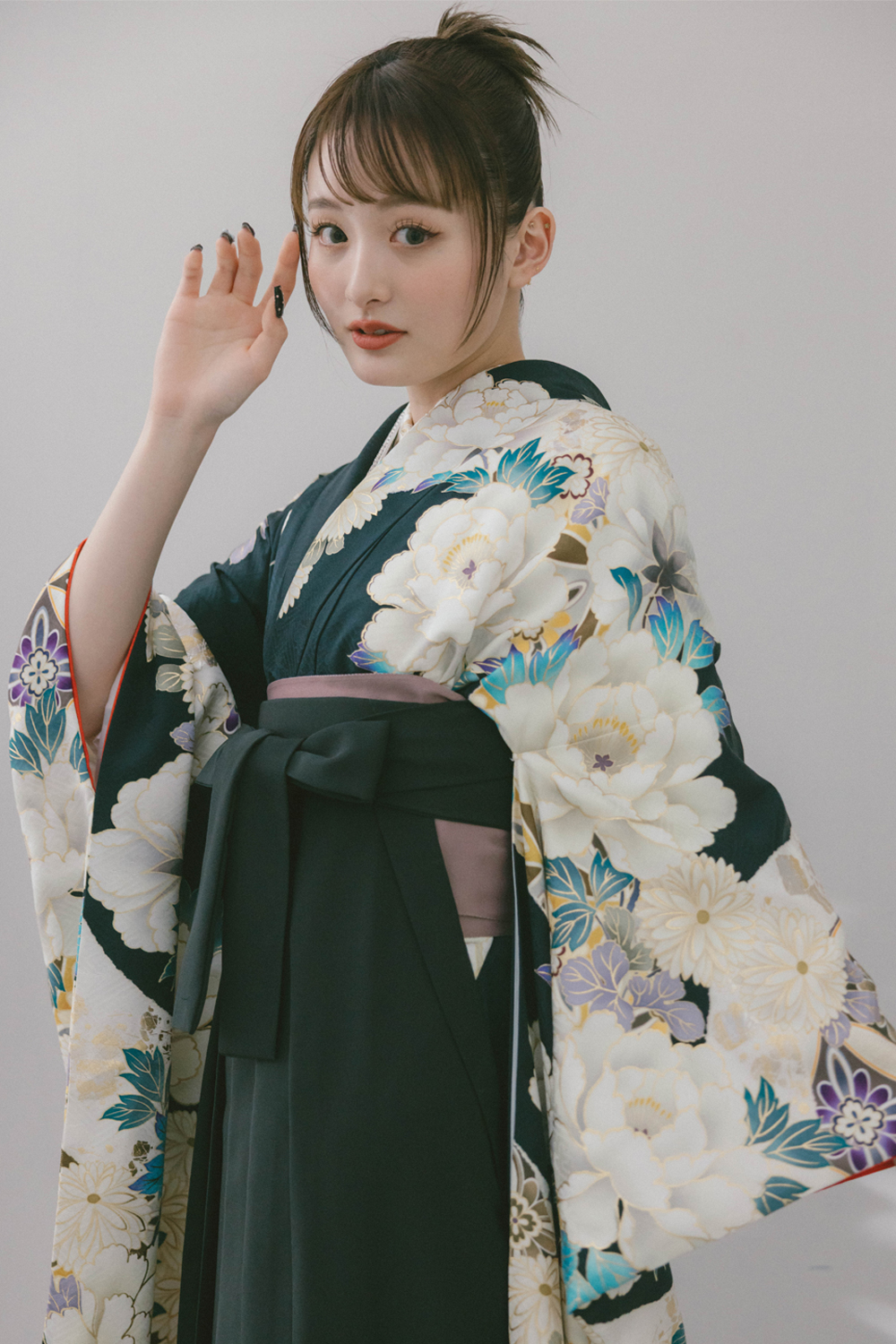牡丹と菊　ブラック x 黒