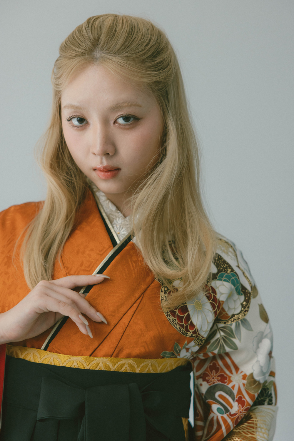 大雪輪に菊　オレンジ x 黒