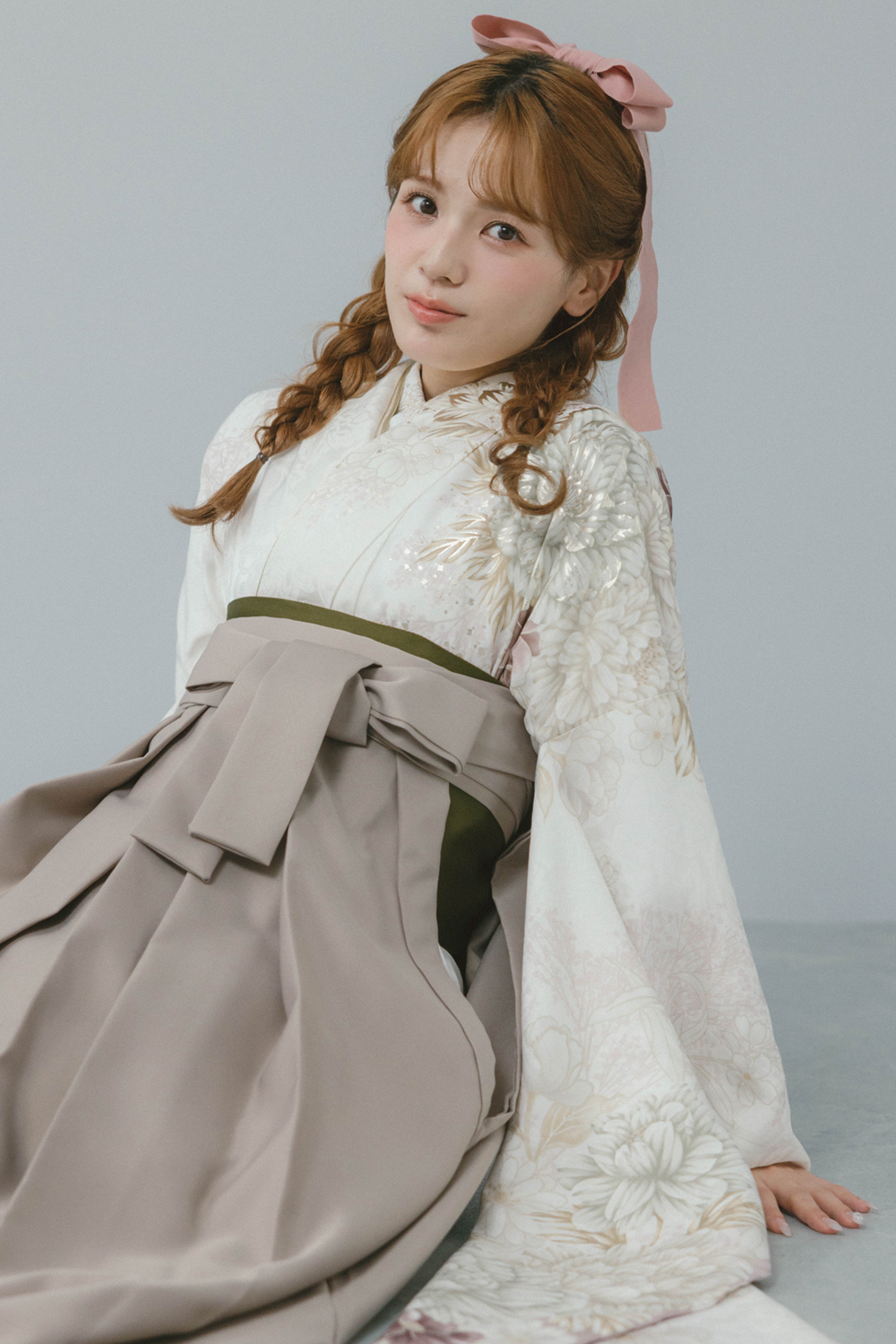 優美牡丹　モーヴ x ベージュ